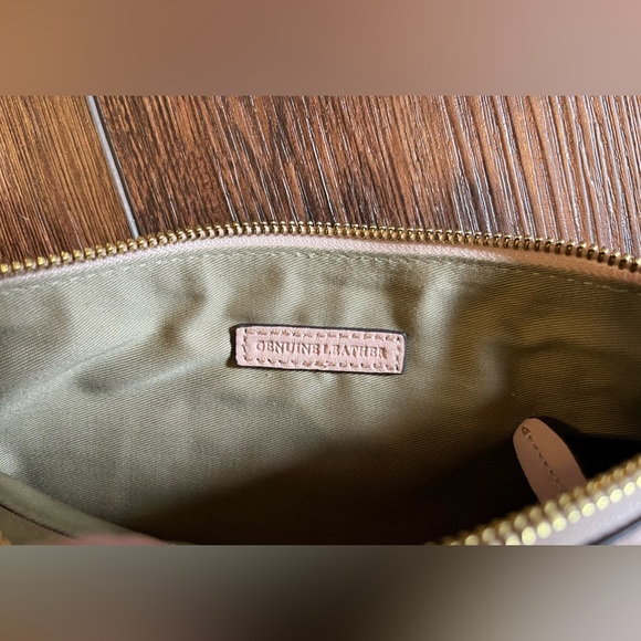 NWOT G.I.L.I. Leather Tassel Pouch. Blush pink. - Picture 5 of 11